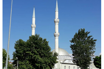 Bursa  Cami Tuvaletinde Erkek Cesedi Bulundu