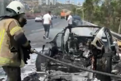 Elektrikli kabus: 18 milyonluk Porsche alev aldı, iş adamı canını zor kurtardı