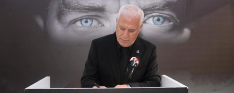 Özlem ve minnetle anıyoruz