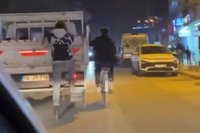 Bursa'da gençlerin tehlikeli yolculuğu kamerada