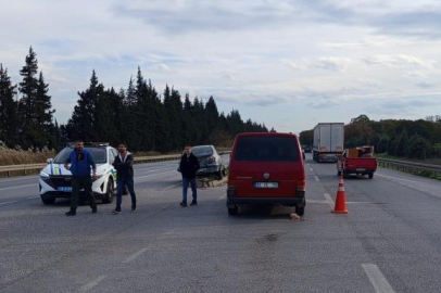 Karacabey’de iki otomobil çarpıştı: 2 yaralı