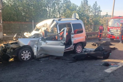 Korkunç kaza: 3 kişi feci şekilde can verdi!