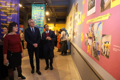 Göçmenlerin yolculuğu ‘Kimlik’le sergilendi