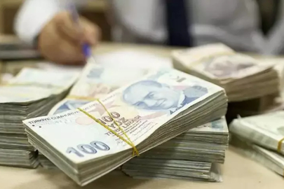 Komisyonda kabul edildi! Kamudaki üst düzey memurlara 30 bin lira seyyanen zam