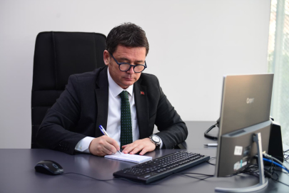 Hattın Ucunda Başkan Var! Erkan Aydın Telefonlara Bizzat Cevapladı”