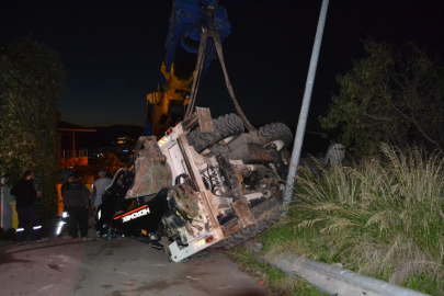 Bursa'da vinçten düşen iş makinesi paniğe neden oldu