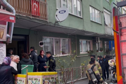 Eşine kızdı, evi yaktı