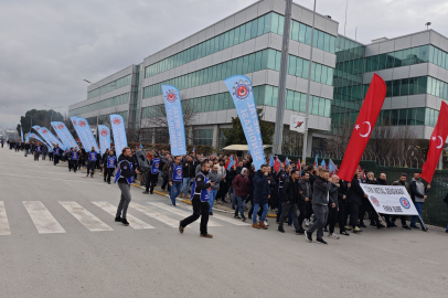 Oyak Renault'da eylemler büyüyor