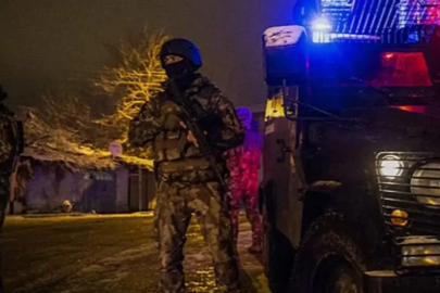 Yalova'da DEAŞ operasyonu! Eğitime ara verildi, giriş çıkışlar durduruldu