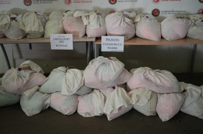 Tır Dolusu Zehir Türkiye’ye Giremeden Yakalandı!