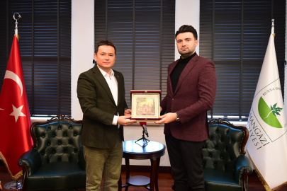 Bursaspor’da Büyük Buluşma: Enes Çelik ve Erkan Aydın’dan Birlik Mesajı!