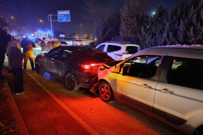 Gizli buzlanma kazayı beraberinde getirdi: 3 kişi yaralandı