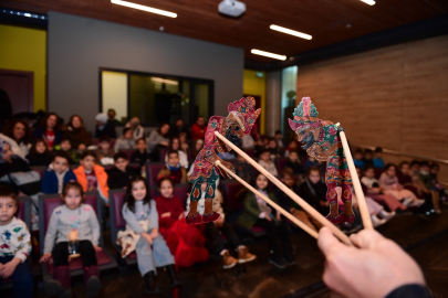 Osmangazi’de Karagöz Perdesi Çocuklar İçin Açıldı