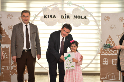 Çocukların Karnelerini Başkan Erkan Aydın Verdi