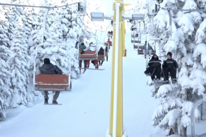 Uludağ rengarenk, sömestr cümbüşü yaşanıyor..
