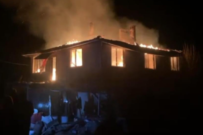 Orhaneli'de köy evi alevlere teslim oldu