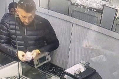 Bursa’da sahte altın vurgunu: Kuyumcuları dolandırdılar