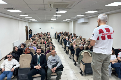 Nilüfer Belediyesi personeline “Temel Afet Bilinci” eğitimi