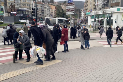 Bursa'da kuvvetli rüzgâr etkisini artırdı