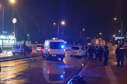 Bursa’da film gibi operasyon: Pompacı kılığıyla yakalandılar, el bombası ve silah ele geçirildi