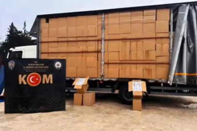 Bursa'da dev kaçak tütün operasyonu...Milyonlarca makaron ele geçirildi