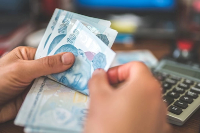 Asgari ücret bir ayda 1.359 TL eridi