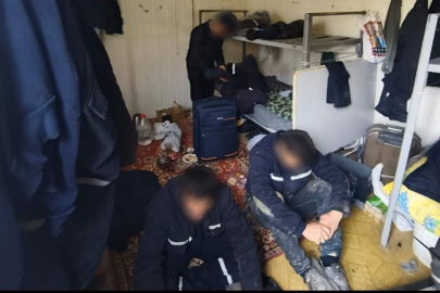 Bursa'da göçmen kaçakçılığı operasyonu: 13 yabancı uyruklu şahıs yakalandı