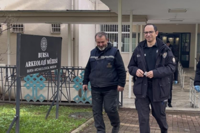 Bursa'da "pes" dedirten olay: Piknikte bulduğu top mermisini 10 gün evinde saklayıp müzeye getirdi ​