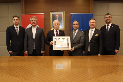 Bursa Büyükşehir, 'Sağlığı Geliştiren Belediye' unvanını yeniledi