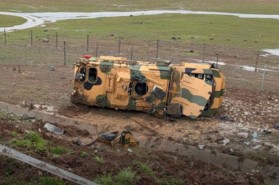 Kontrolden çıkan askeri araç devrildi: 10 asker yaralandı