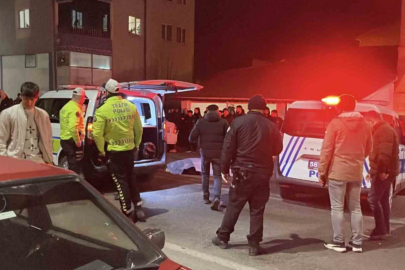 Teravih namazına giden gelin-kaynanaya otomobil çarptı: 1 ölü