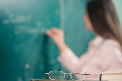 Öğretmenlere çifte müjde! Hem zam hem de atama var