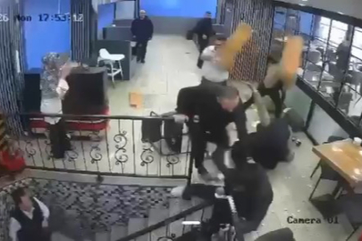 Kafede çıkan kavgada ortalık savaş alanına döndü: 100 bin liralık hasar