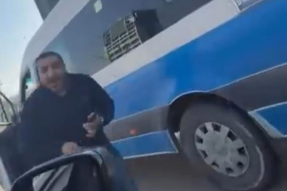 Bursa'da yol verme kavgası kamerada... Camı kırdı, 180 bin lira ceza yedi