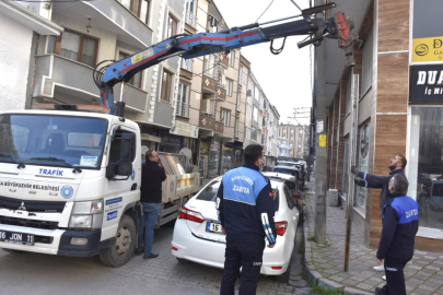 Karacabey'de tek yön uygulaması başladı