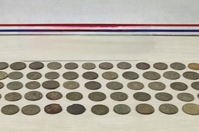 Bursa’da tarihi eser operasyonu: Roma dönemine ait 70 adet sikke ele geçirildi