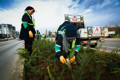 Bursa'da cadde ve bulvarlara estetik dokunuş