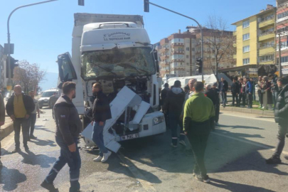 Bursa'da feci kaza; Çok sayıda yaralı var
