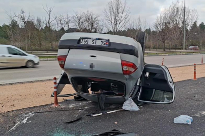 Bursa'da otomobil takla attı: Şans eseri yaralanan olmadı
