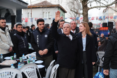 Başkan Bozbey kendi mahallesinde komşularıyla iftar yaptı