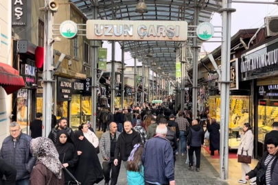 Bursa'da bayram hareketliliği çarşılara yansıdı ​