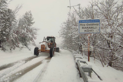 Kırsal bölgelerde karla mücadele sürüyor