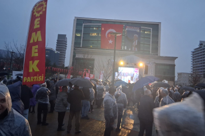 Yağmur Altında İrade Nöbeti