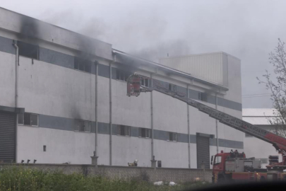 Bursa'da mobilya fabrikasında korkutan yangın