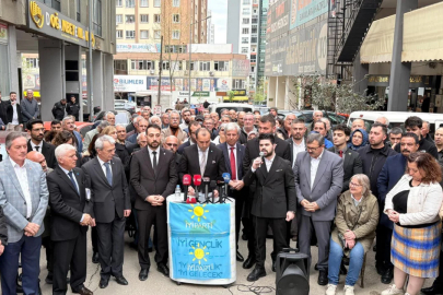 İlçe başkanları toplu istifa etti; Bursa'da İYİ Parti karıştı