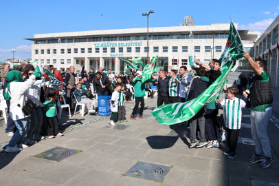 Bursaspor’un şampiyonluk heyecanı Nilüfer’de zirve yaptı