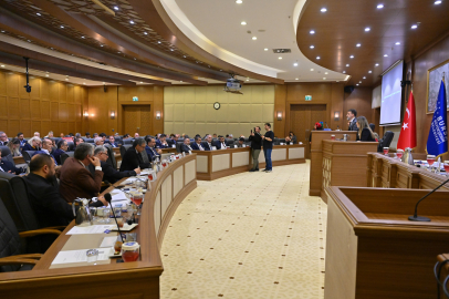 Büyükşehir Belediyesi 2025 yılı Faaliyet Raporu’na onay