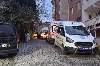 Anne ve babasını öldürüp intihar etti