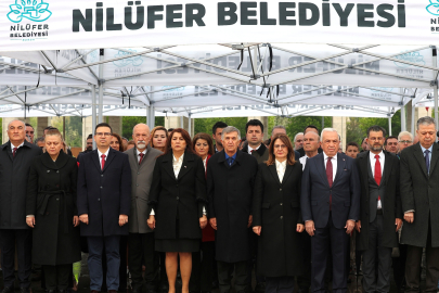 Nilüfer, 23 Nisan’ı Cumhuriyet Meydanı’nda kutladı