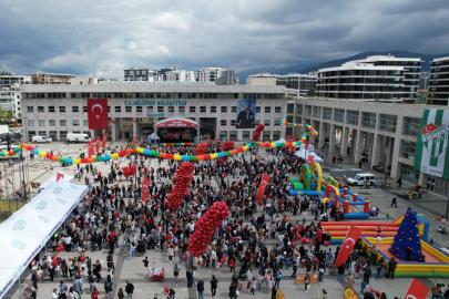 Nilüfer’de Cumhuriyet Meydanı çocukların oldu